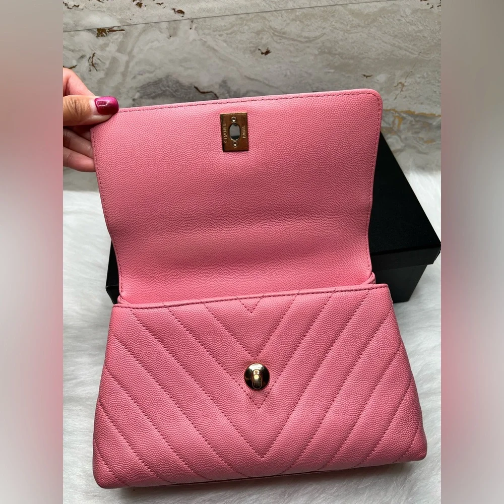 #038280BB SM Pink Coco Top Handle - Picture 5 of 10